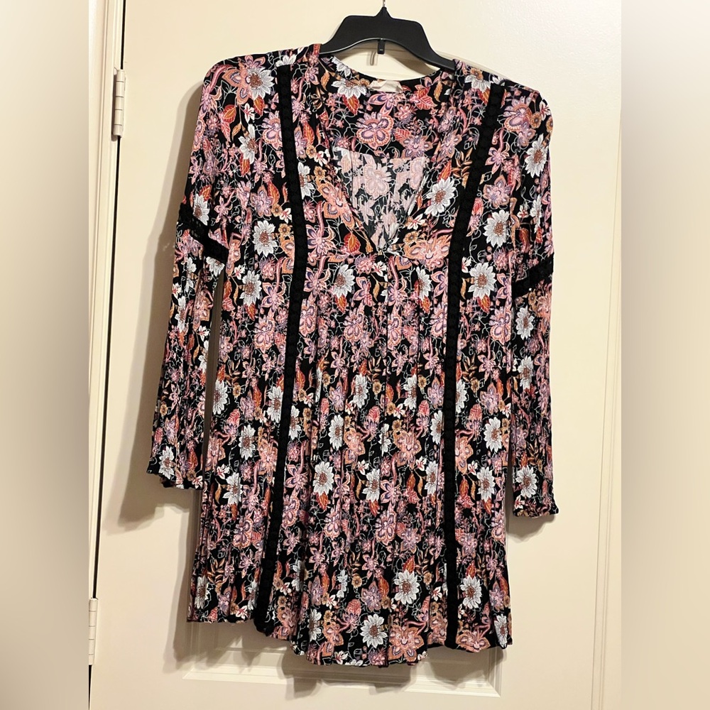 Altar'd State Multicolor Floral Dress
Women’s Size M